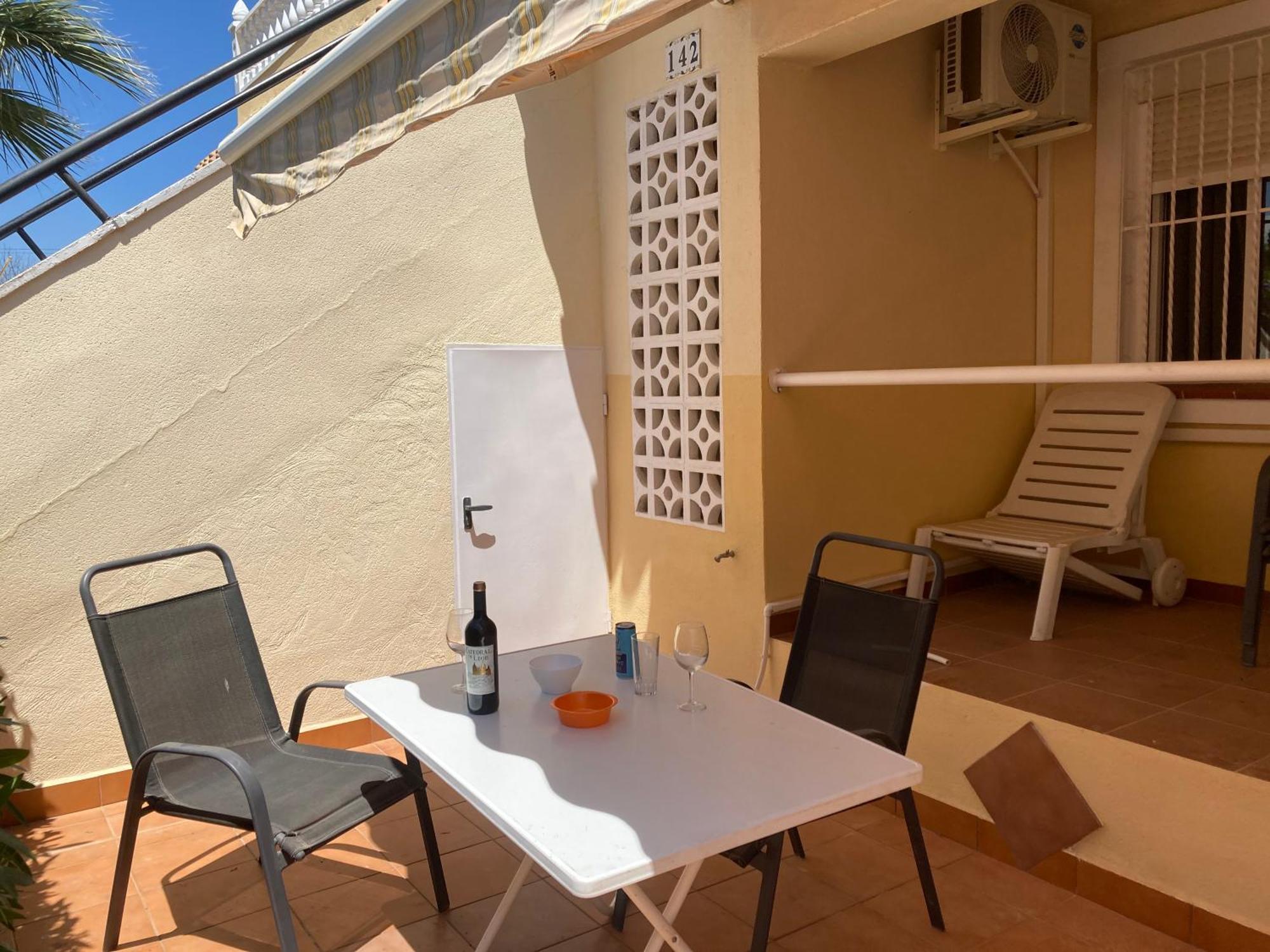 Villa Martin Secure Complex Two Bed Apartment With Access To Six Pools سان ميجيل دي ساليناس المظهر الخارجي الصورة